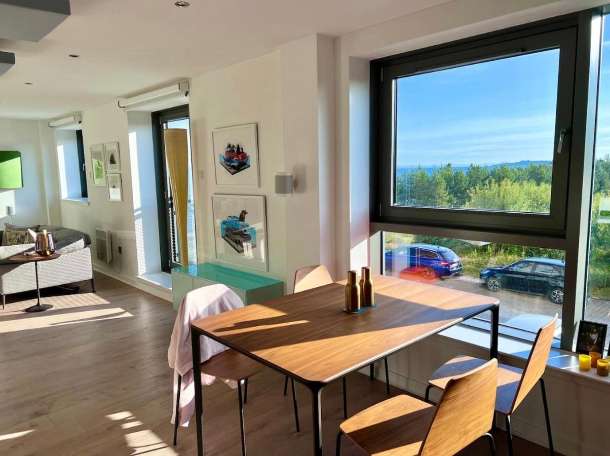 Beautiful Modern Sea-Side Apartment In The City Эдинбург Экстерьер фото